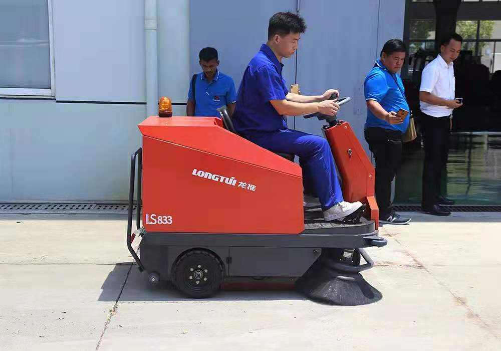 掃地機 (2).jpg